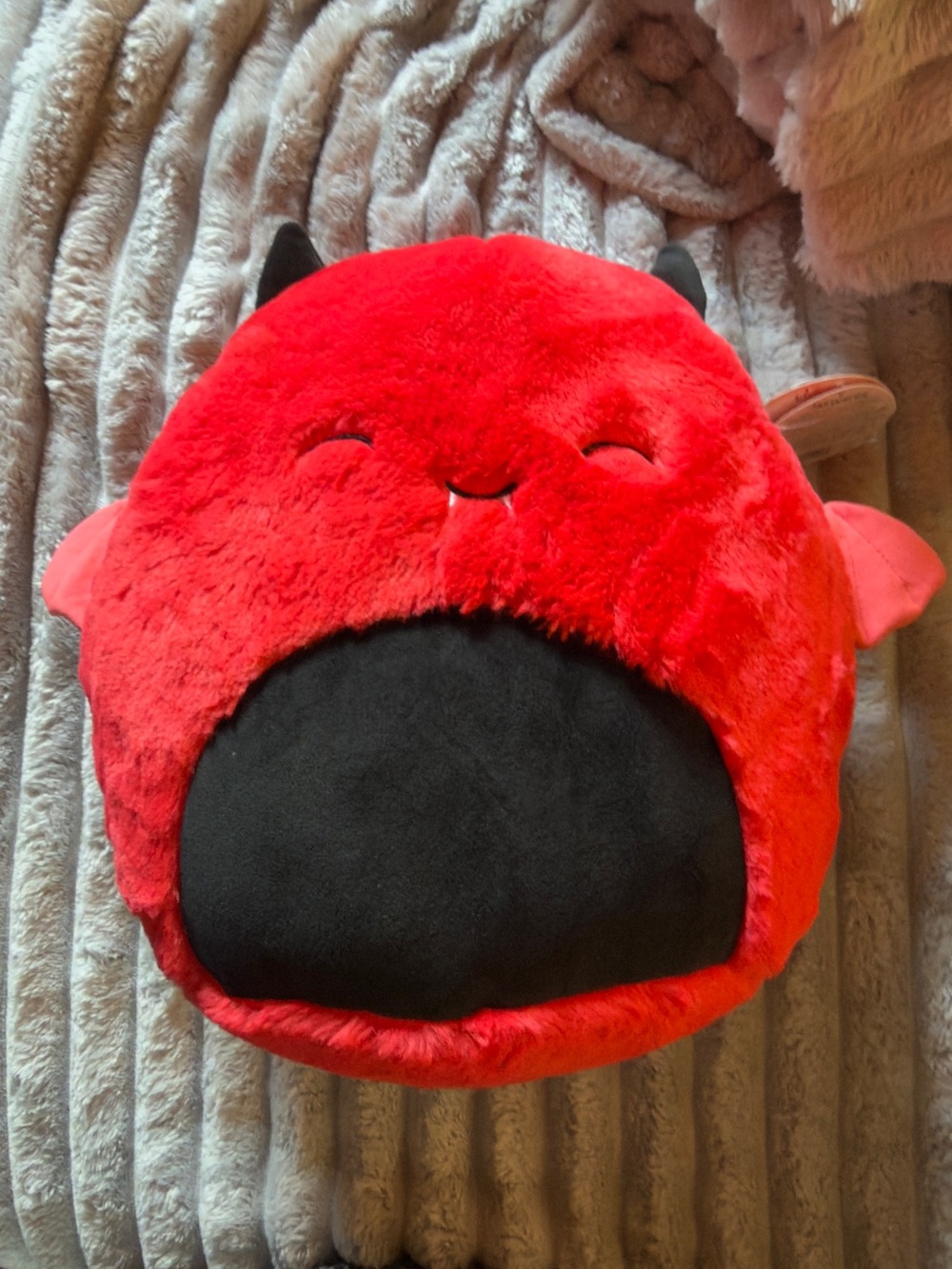 Squishmallows Fuzz-A-Mallows-Red Devil Dante Plush - Picture 8 of 9
